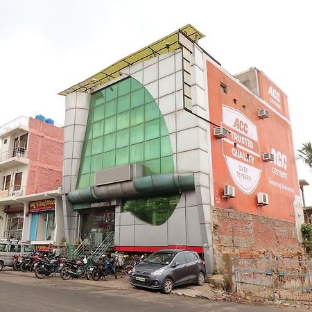 Oyo 45398 Kunal Hotel Etāwah Exteriör bild