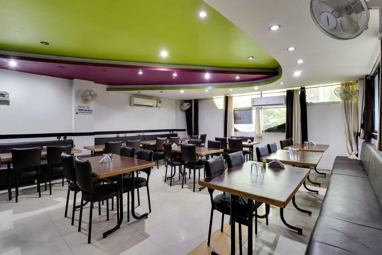 Oyo 45398 Kunal Hotel Etāwah Exteriör bild