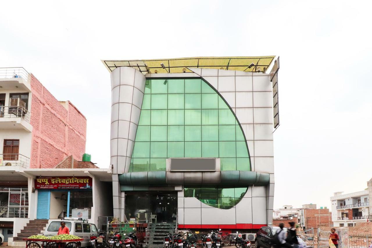 Oyo 45398 Kunal Hotel Etāwah Exteriör bild